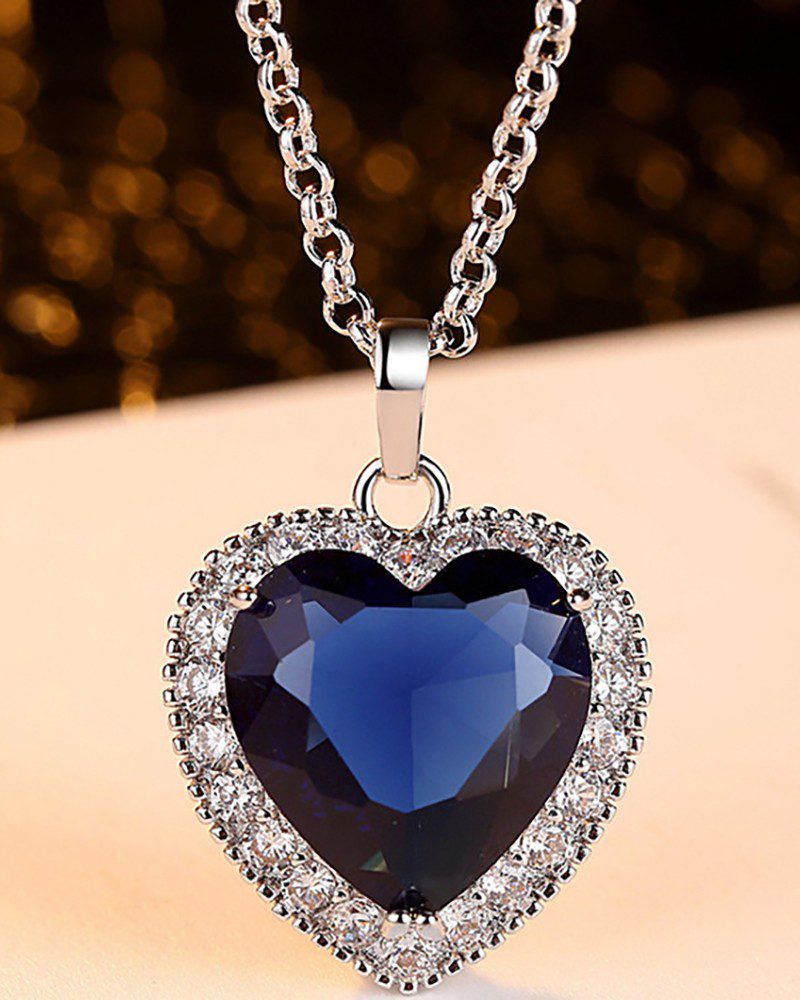 The Heart of the Ocean Rhinestone Stud Chain Necklace - Image 4