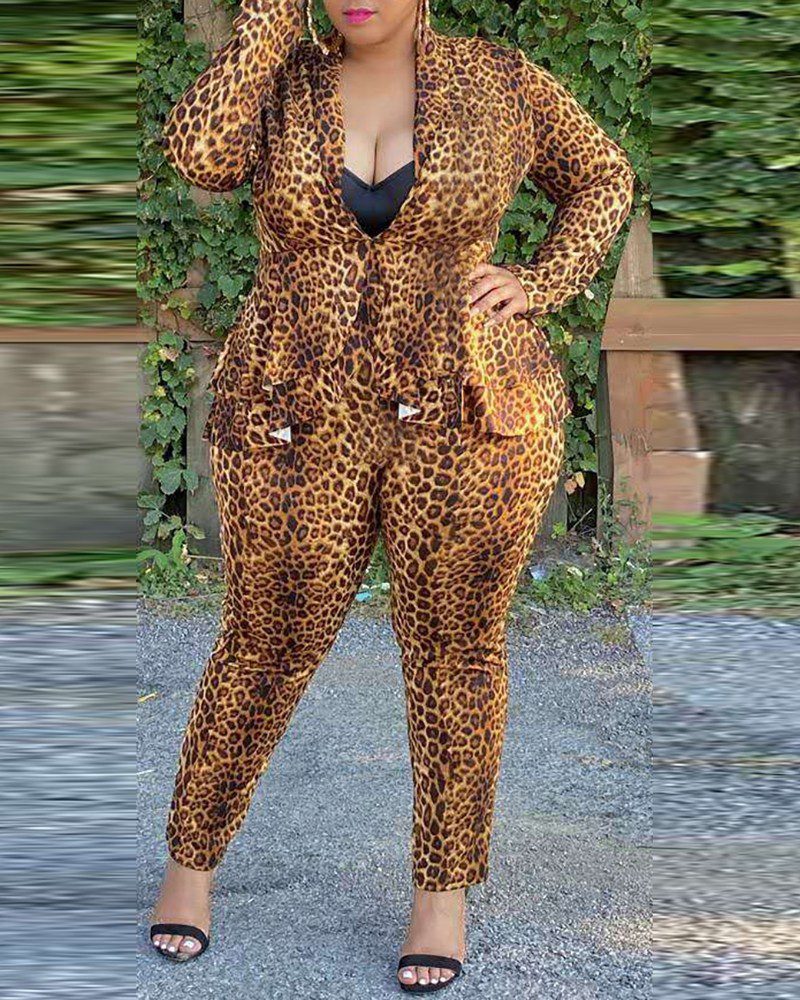 Plus Size Cheetah Print Ruffles Hem Top & High Waist Pants Set - Image 3