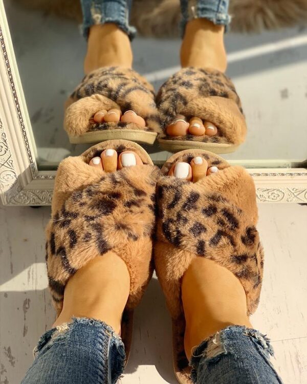 Fluffy Leopard Crisscross Peep Toe Slippers - Image 4