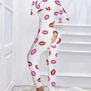 Lips Print Functional Buttoned Flap Adults Pajamas